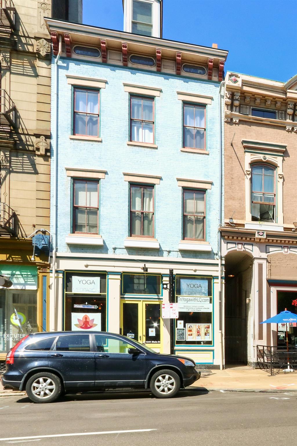 1343 Main St #9