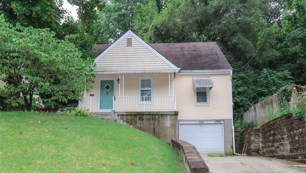 1700 Hunt Rd