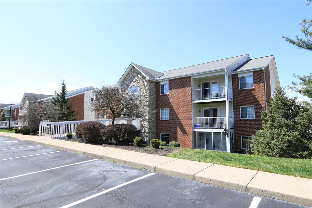 436 Marian Ln, 3