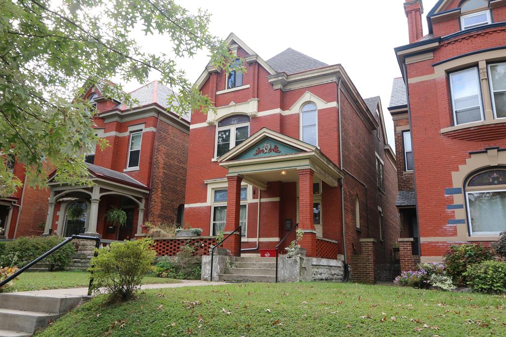 630 Maple Ave