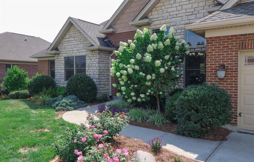 Entrance for 1011 Aristides Dr Union, KY 41091