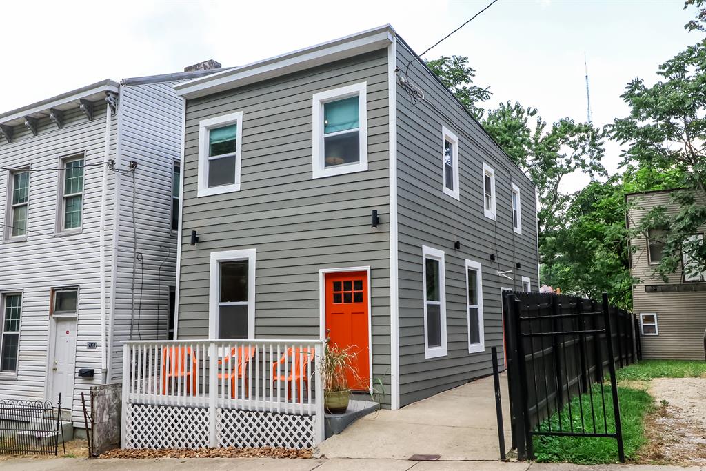 2141 Rice St