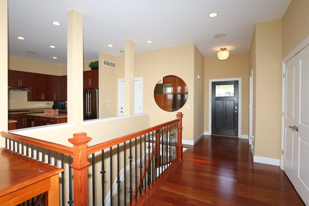 Foyer for 1238 Grays Peak Covington, KY 41011