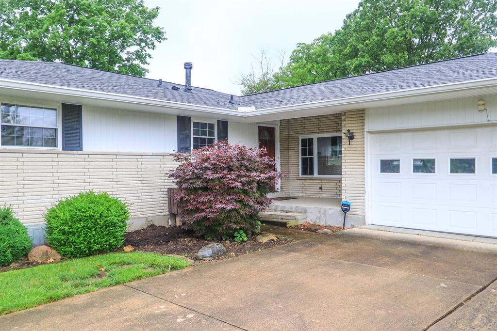 Entrance for 9467 Crestfield Dr West Chester - East, OH 45069
