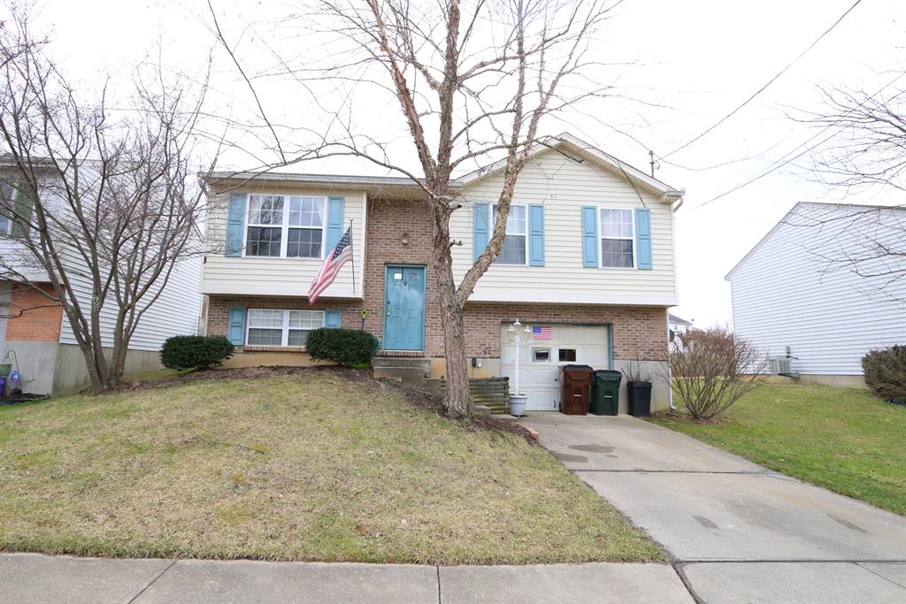 9113 Tamarack Dr