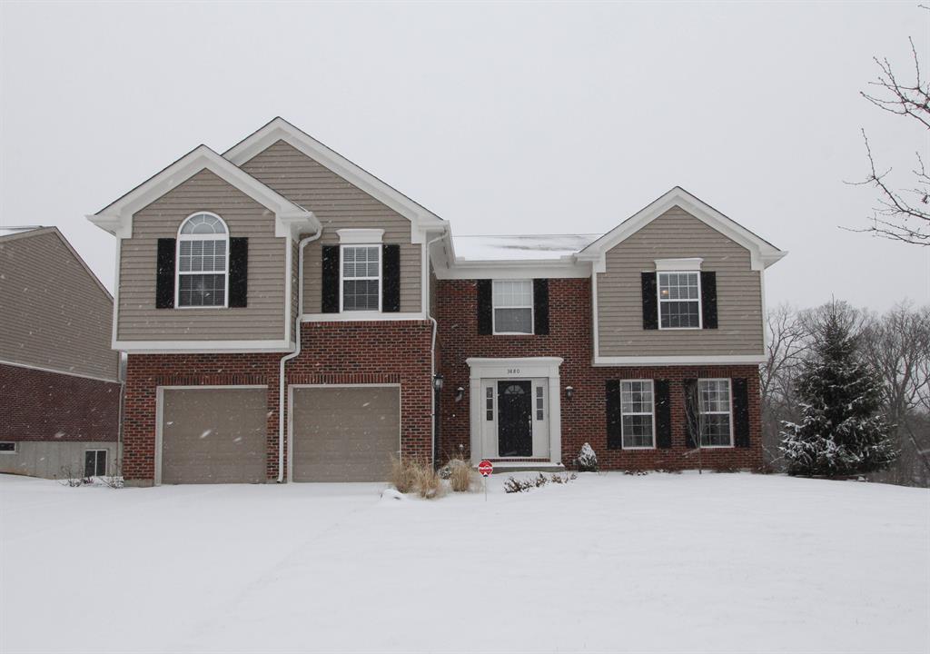 3880 Deertrail Dr