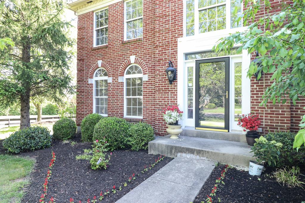 Entrance for 7262 Windsor Park Dr Deerfield Twp., OH 45039