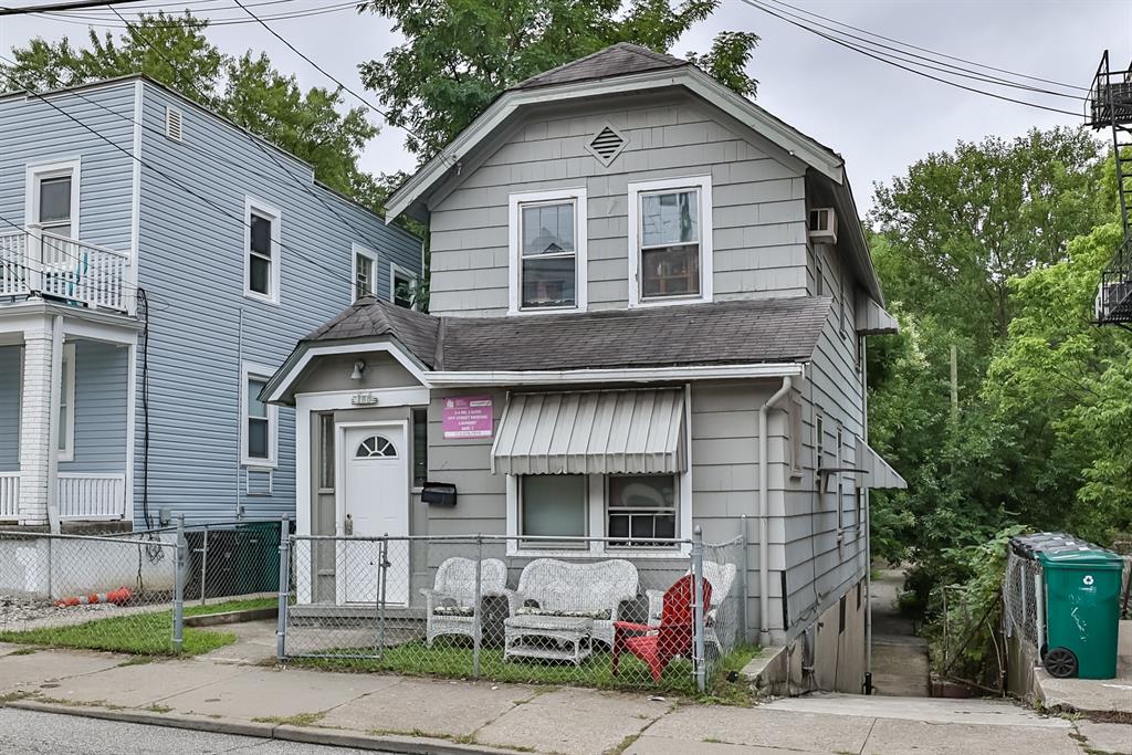 155 Warner Street Clifton, OH