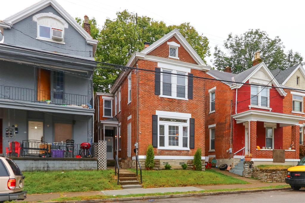 2011 Garrard St
